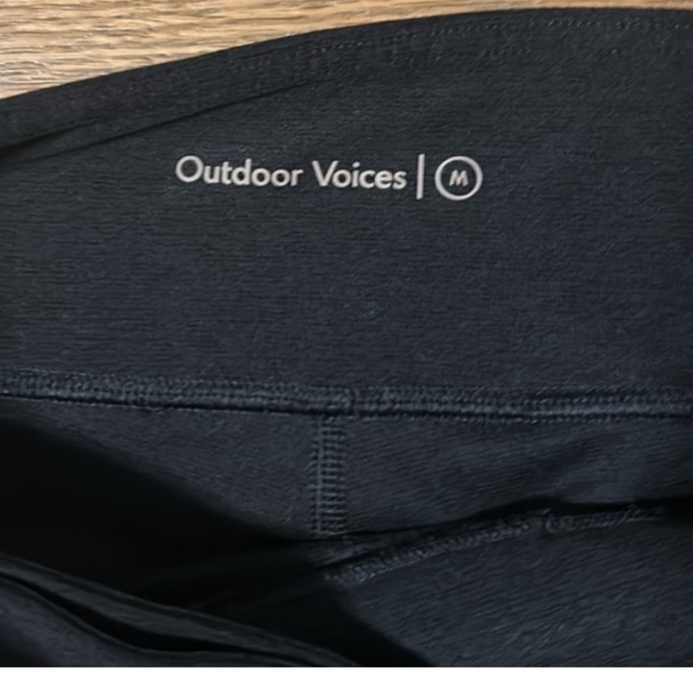 Outdoor Voices Women’s Charcoal Leggings Size Medium - Picture 3 of 7
